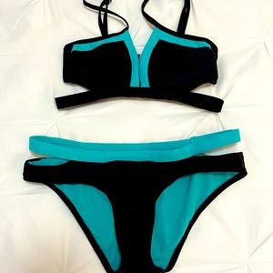 Ninety five buckle bikini SET